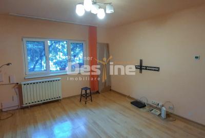 Apartament cu 3 camere decomandat, mobilat în 13 Septembrie