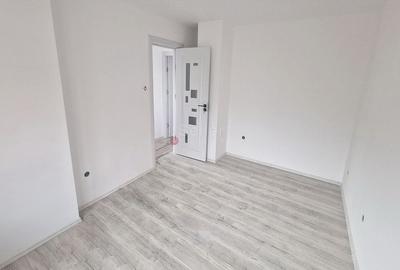 Aproape De Castelul Cantacuzino - 8