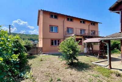 DE VANZARE - Casa in Bascov - 3