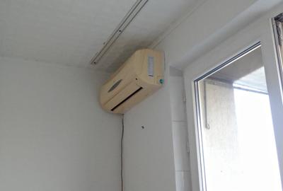 Garsonieră decomandată în Romană - 9