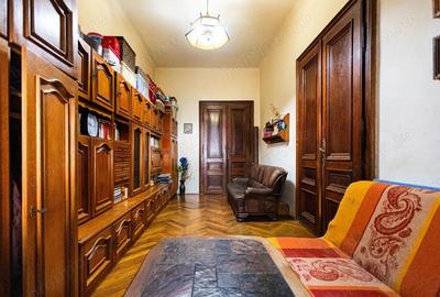 Apartament cu 5 camere decomandat, mobilat în Traian - 8