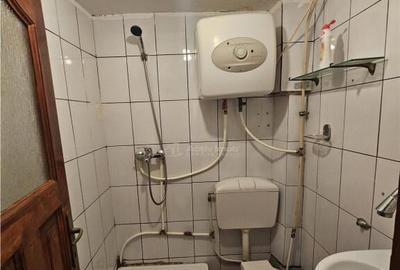 Garsonieră decomandată în Central