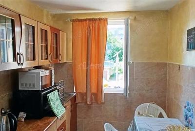 Garsoniera etaj 1 in Moldova Noua - 11