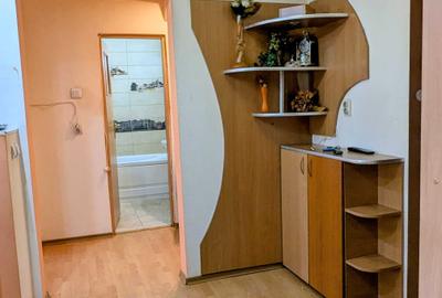 Apartament cu 2 camere decomandat în Petros - 2