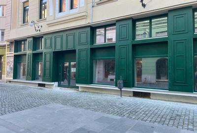 Spațiu comercial, de 300 mp, în Central