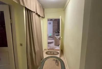 Apartament cu 2 camere semidecomandat, mobilat în Hotvon