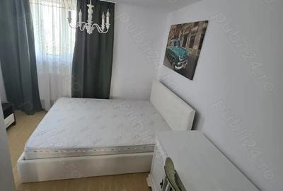 Apartament cu 3 camere decomandat în Hârșova - 2