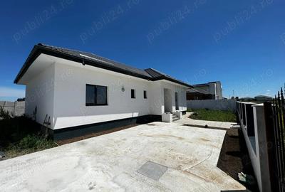 Proprietar vind casa in sabareni - 9