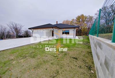 Casă individuală cu 4 camere cu Canalizare în Bârnova - 1