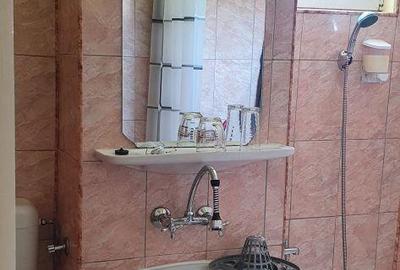 Garsoniera situata in zona Crangasi - 1