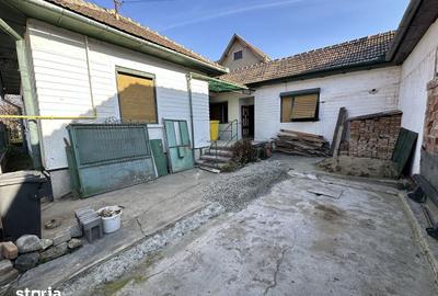 Casă cu 4 camere cu Teren 250 Mp în Central - 8