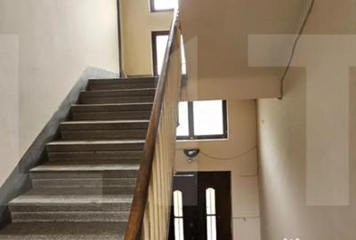 Casă cu 7 camere cu Teren 810 Mp în Central - 3