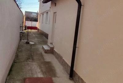 Casă cu 5 camere cu Teren 383 Mp în Mehala - 11