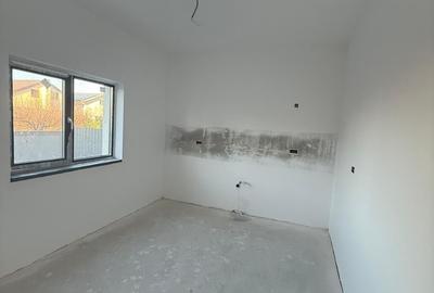 Casă cu 5 camere cu Teren 507 Mp în Central