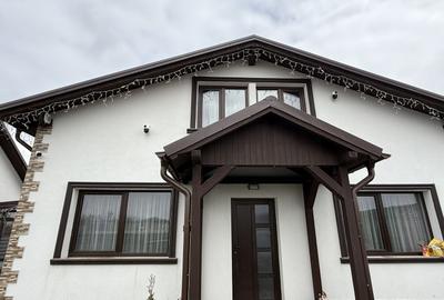 Casă individuală cu 4 camere cu Canalizare în Central - 16