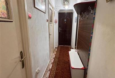 Garsonieră decomandată în 1 Mai - 5