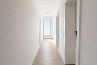 Penthouse cu 4 camere decomandat în Exterior Sud - 5