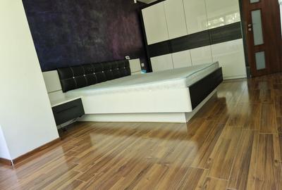 Decomandat, modern, ultracentral, mobilat si utilat - Bariera - 70 mp - 1