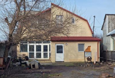 Casă cu 4 camere în Central - 5