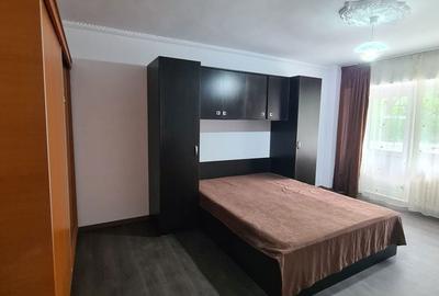 Garsonieră decomandată în Titan - 2