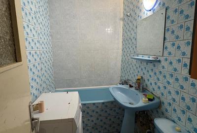 Titan, Auchan, str. Jean Steriadi - 3