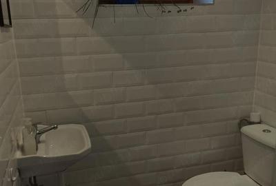 Casă cu 3 camere cu Teren 1150 Mp în Central