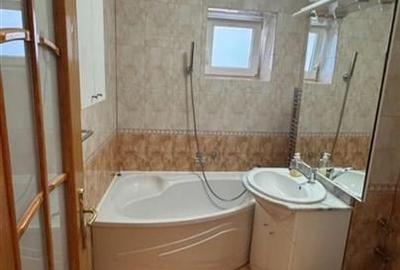 Apartament cu 2 camere, zona Racadau - 9