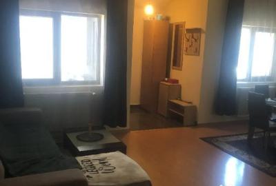 Casă cu 4 camere cu Teren 484 Mp în Central - 1