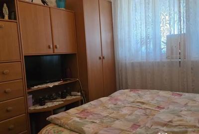Apartament cu 3 camere decomandat în Minerul - 1