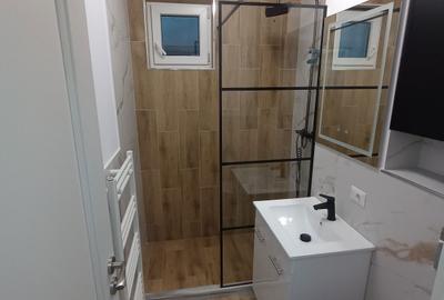 Apartament cu 3 camere decomandat în Central - 3