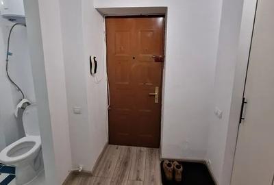 Garsonieră decomandată, mobilată în Tei - 3