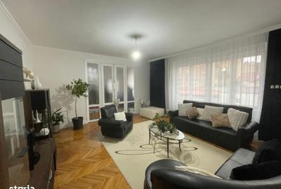 Apartament cu 5 camere în Central - 1