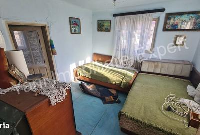 Casă cu 2 camere în Merișani - 18