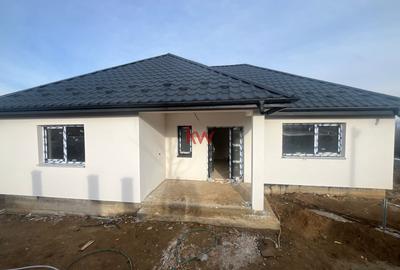 Casă individuală cu 4 camere cu Teren 500 Mp în Bucium - 5