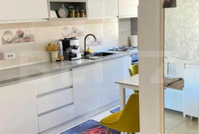 Apartament cu 3 camere decomandat în Tractorul - 2