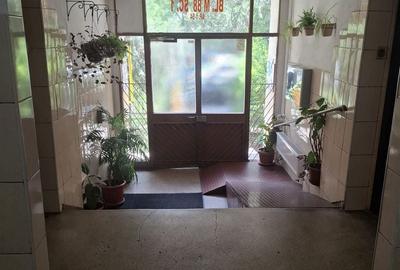 Apartament cu 3 camere semidecomandat în Central - 6