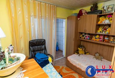 ID 4222 SUPER PRET Apartament 4 camere *Str. ETERNITATII - 9