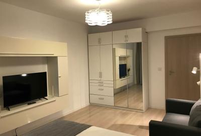 Garsonieră decomandată în Herăstrău