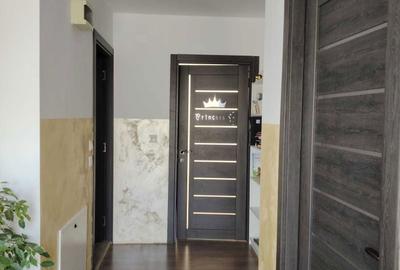 Casă cu 4 camere cu Teren 3125 Mp în Central - 3