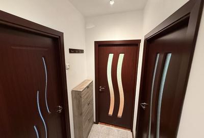 Apartament cu 2 camere semidecomandat în Apărătorii Patriei - 4