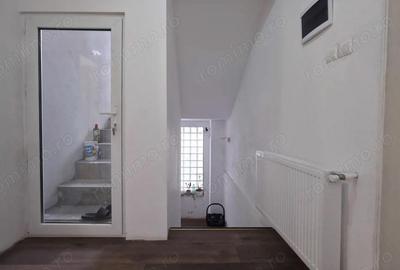 Casă cu 11 camere cu Canalizare în Dragomirești-Deal - 10