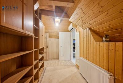 4 camere, Centrul Istoric al Brasovului, 150 mp, pe 2 niveluri, 3 bai, terasa - 15