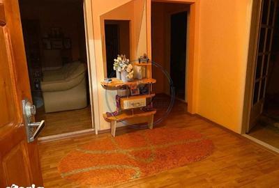 Apartament cu 4 camere decomandat, mobilat în Calea Moldovei - 3