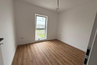 Duplex cu 5 camere cu Canalizare în Moșnița Nouă - 17