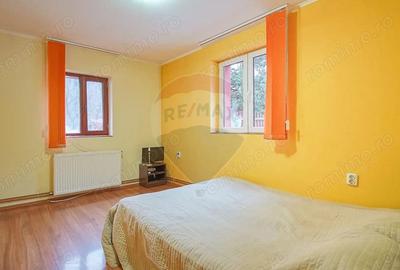 Casă cu 6 camere cu Teren 337 Mp în Central - 2