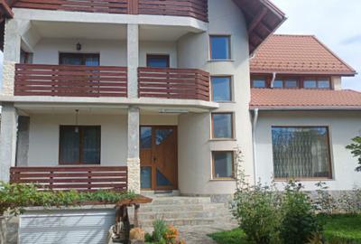 Casă cu 5 camere cu Teren 698 Mp în Albert - 11
