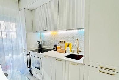 Apartament cu 3 camere, mobilat în Bucium