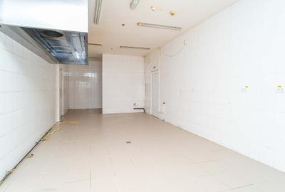 Spațiu comercial, de 90 mp, în Baza 3 - 2