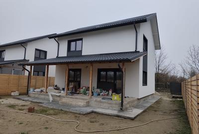 FARA COMISION case 4 camere 2 bai terasa P+1+pod canal apa gaz curent la cheie - 5