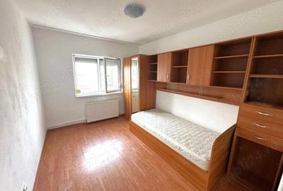 Apartament cu 3 camere decomandat, mobilat în Est - 1